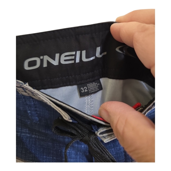 O'Neill Red White and Blue Board Shorts Trunks 32  10" Ins. Swim Beach Vacation - Picture 7 of 7